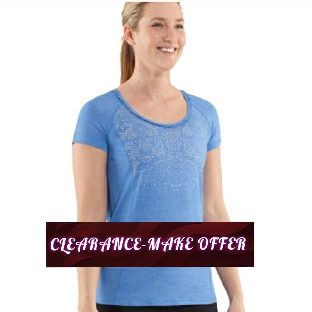Lululemon Run: Wild Short Sleeve Tech size 6